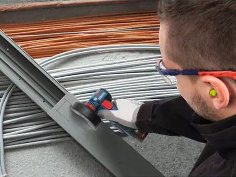 UGAONA BRUSILICA  AKU.GWS 12V-76 